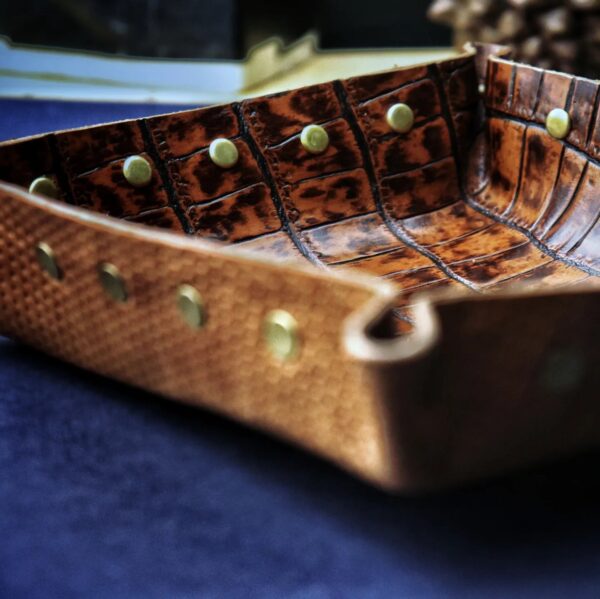 The Artisan Valet (Crocodile Dundy) - Image 2